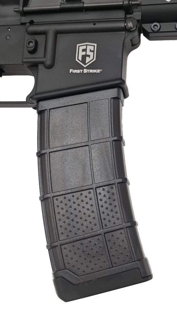 Detailaufnahme der First Strike T15 Gen5 Magazin und Schacht